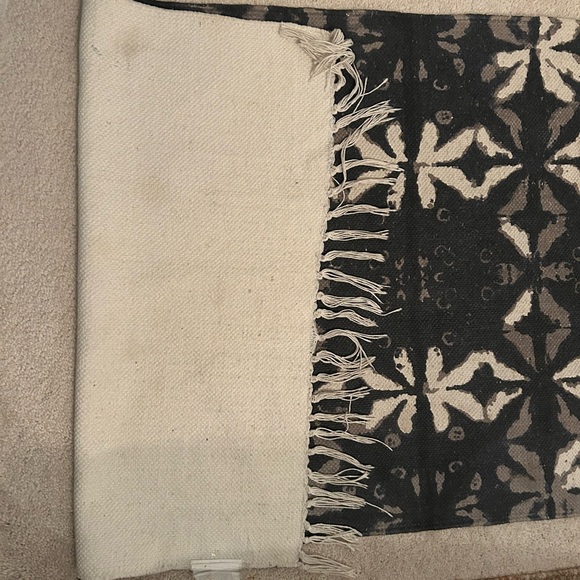 Ikat Patterned Small Cotton Rug - Picture 4 of 4